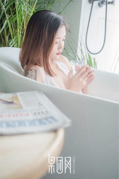 DB真人集团_宝宝哭闹抓耳朵抱怨耳朵疼重庆小米熊陈墨菲提醒可能是中耳炎(图1) DB真人官网